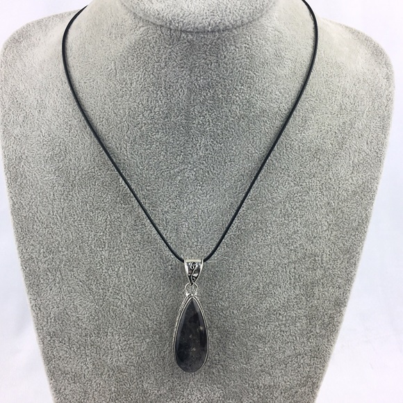 Jasper Stone Pendant Necklace - Picture 8 of 8